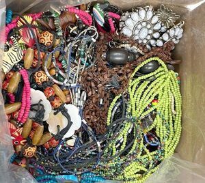 20+ Pc Mixed Mystery Jewelry Lot - Wearable - Estate, Costume, Vintage, Artisan